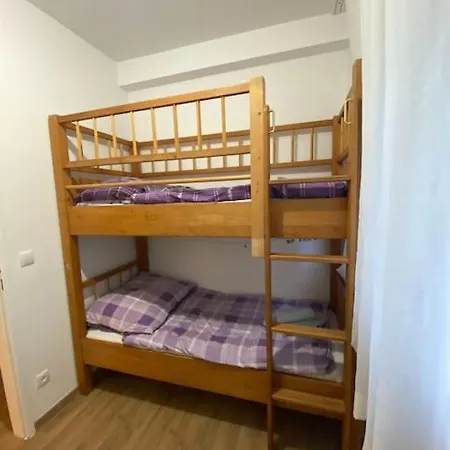 Апартаменты Family-friendly House In Vienna's Suburbs! Гунтрамсдорф